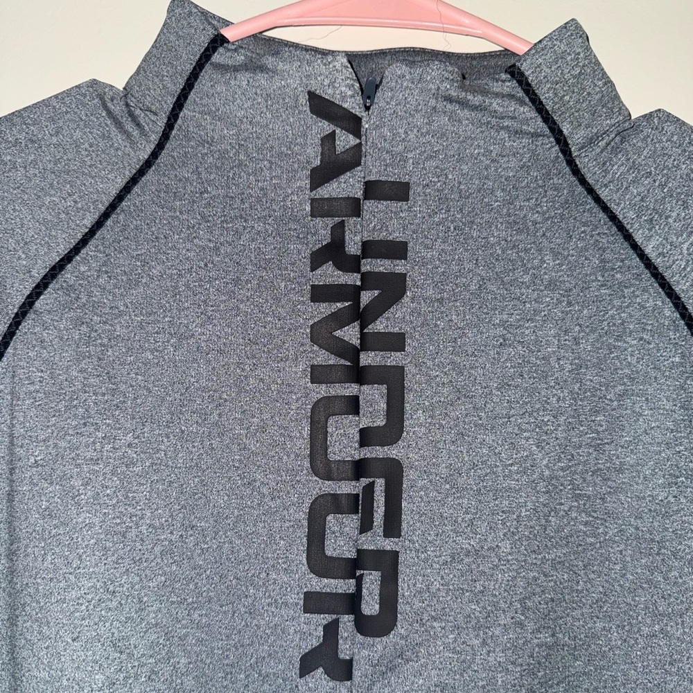 Women’s Under Armor Quarter Zip, Size Medium - Picture 4 of 5